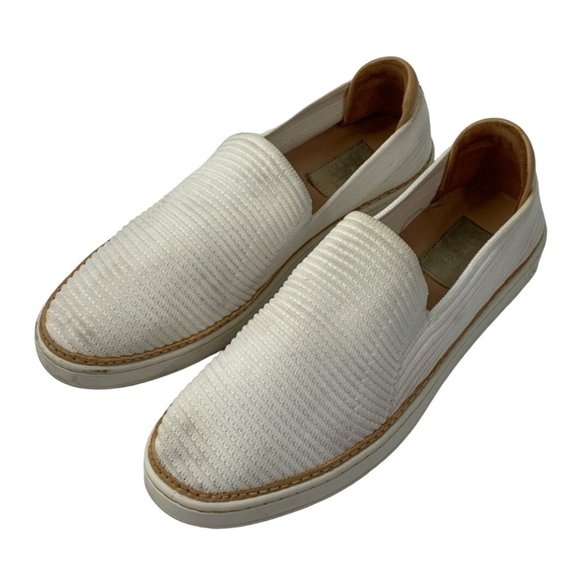 Ugg womens Sz 8 sneaker Slip on Sammy Alameda White Flats Shoes Stretch 6570 GUC - Picture 2 of 11